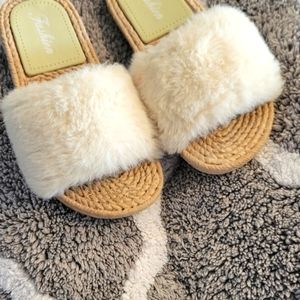 Kids slippers